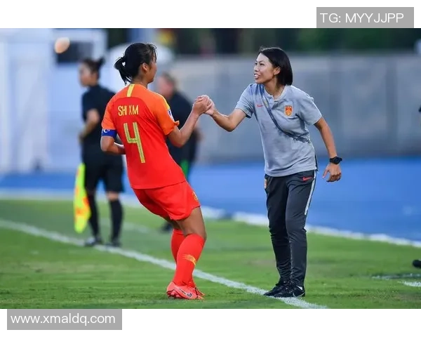 波兰女足球星崛起之路：从草根到世界舞台的奋斗与荣耀