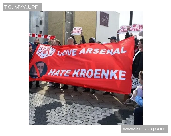 足球十大一号球星榜单揭秘 谁是足坛最具影响力的领军人物